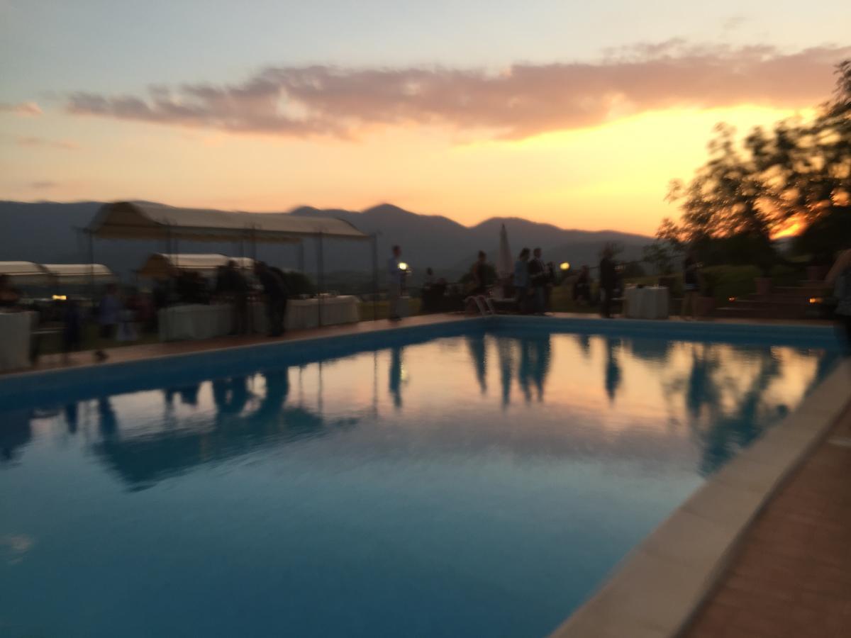 Tenuta Due Laghi Rivodutri ภายนอก รูปภาพ