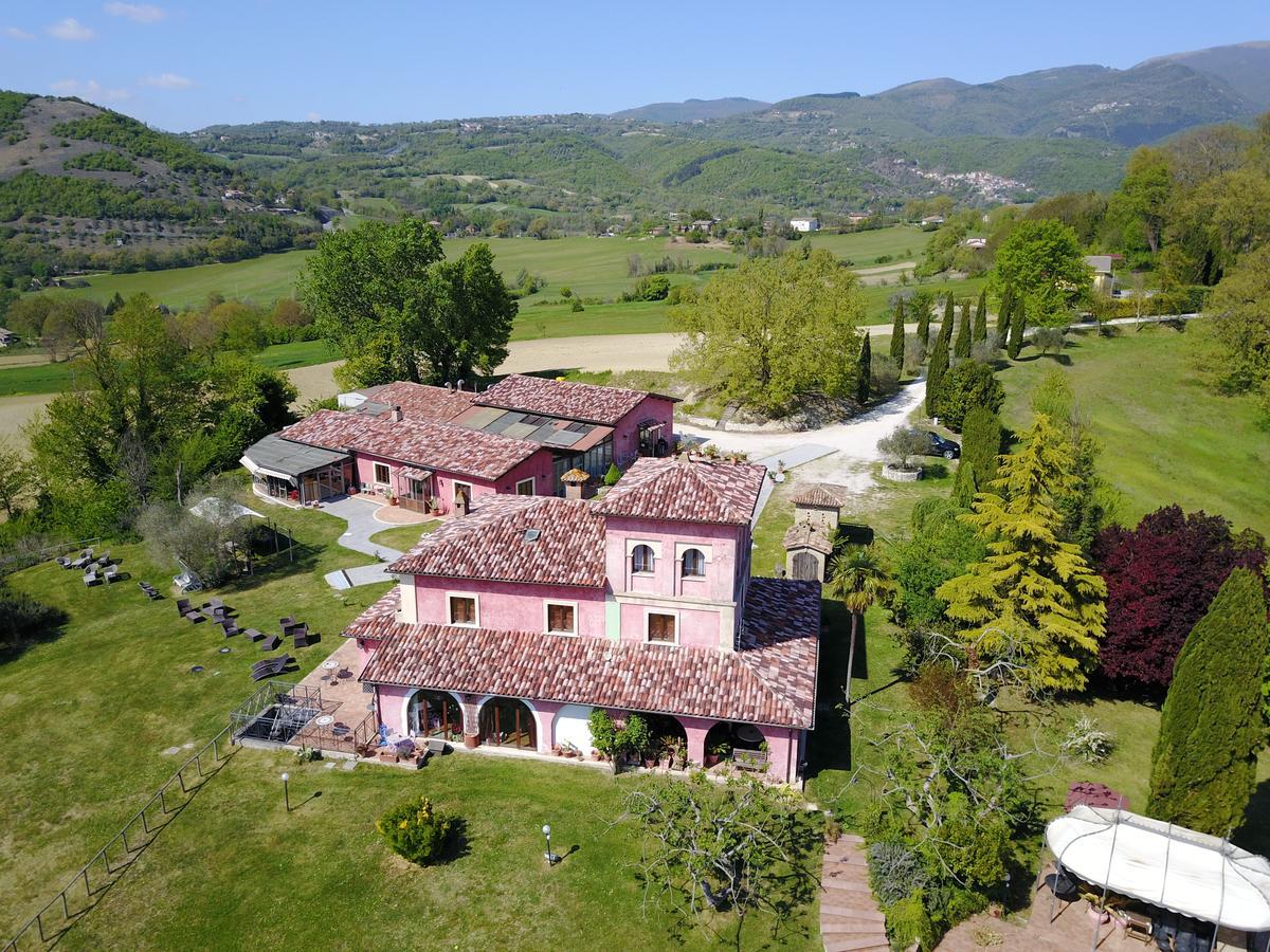 Tenuta Due Laghi Rivodutri ภายนอก รูปภาพ
